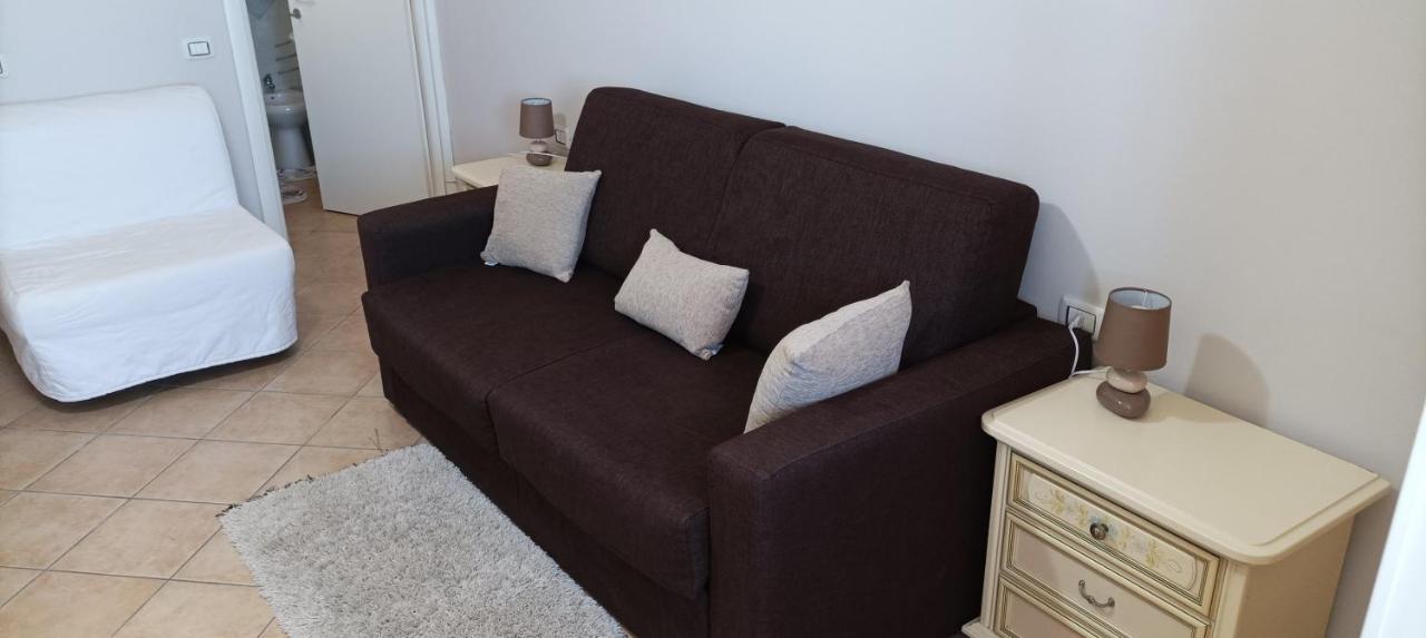 Casina Sulla Sabbia Apartment Torvaianica Luaran gambar