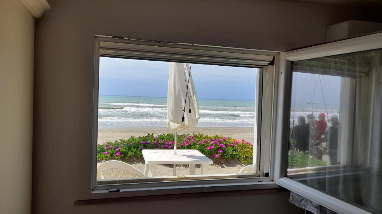Casina Sulla Sabbia Apartment Torvaianica Luaran gambar