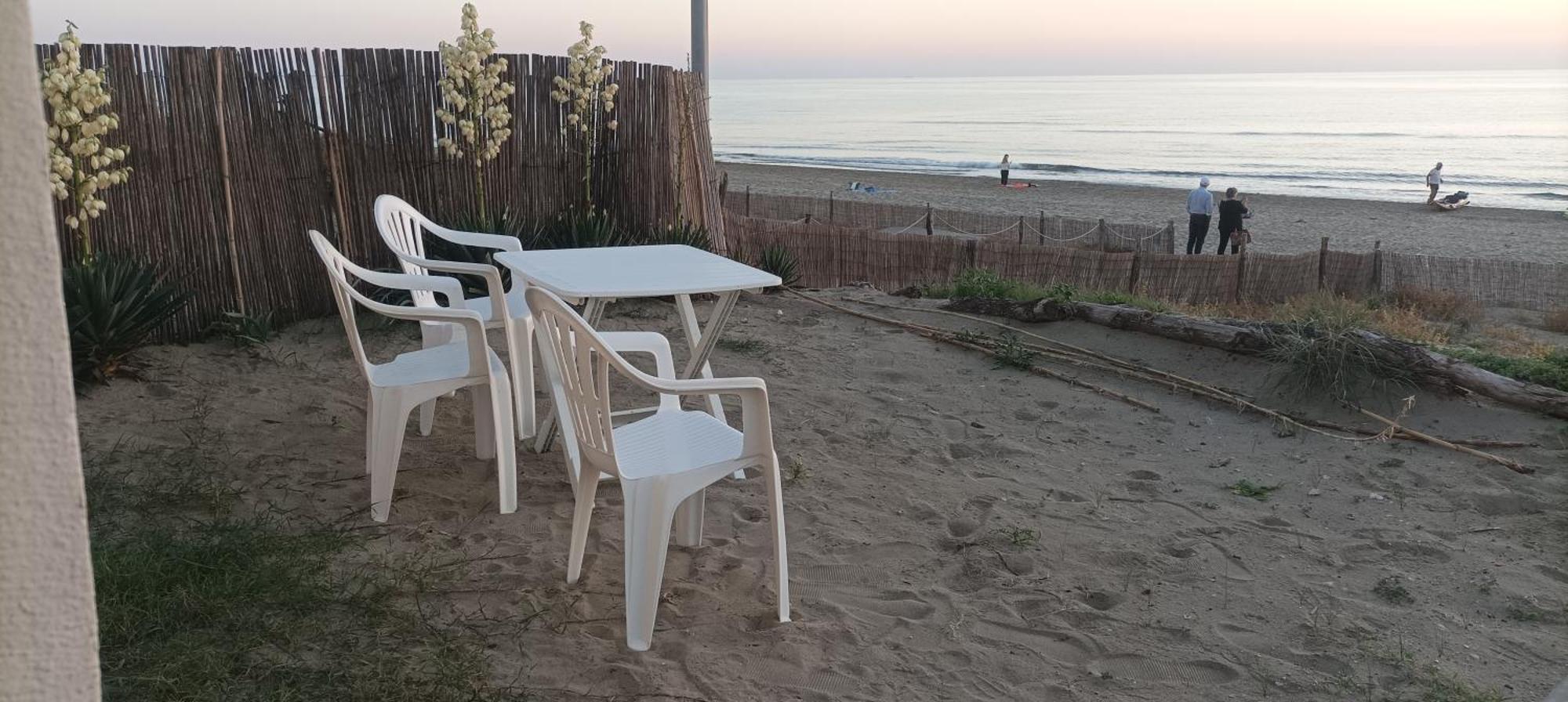 Casina Sulla Sabbia Apartment Torvaianica Luaran gambar